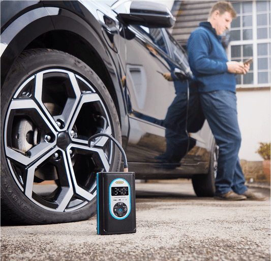 Ring RTC4000 Cordless Rechargeable Tyre Inflator Review: Features & Price - autopump